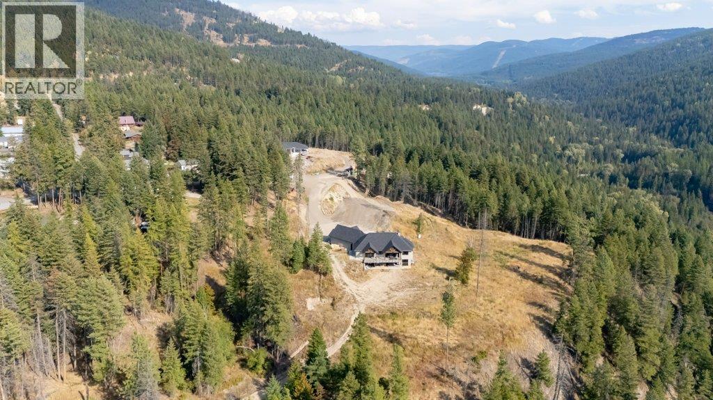 7839 Falcon Ridge Crescent. Kelowna, British Columbia