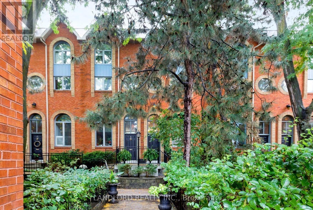 14 - 280 Sherbourne Street, Toronto (moss Park)