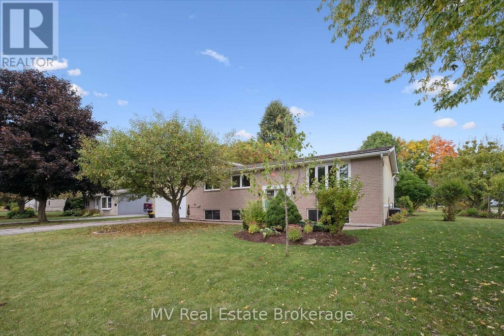 120 Canrobert Street, Centre Wellington (fergus)