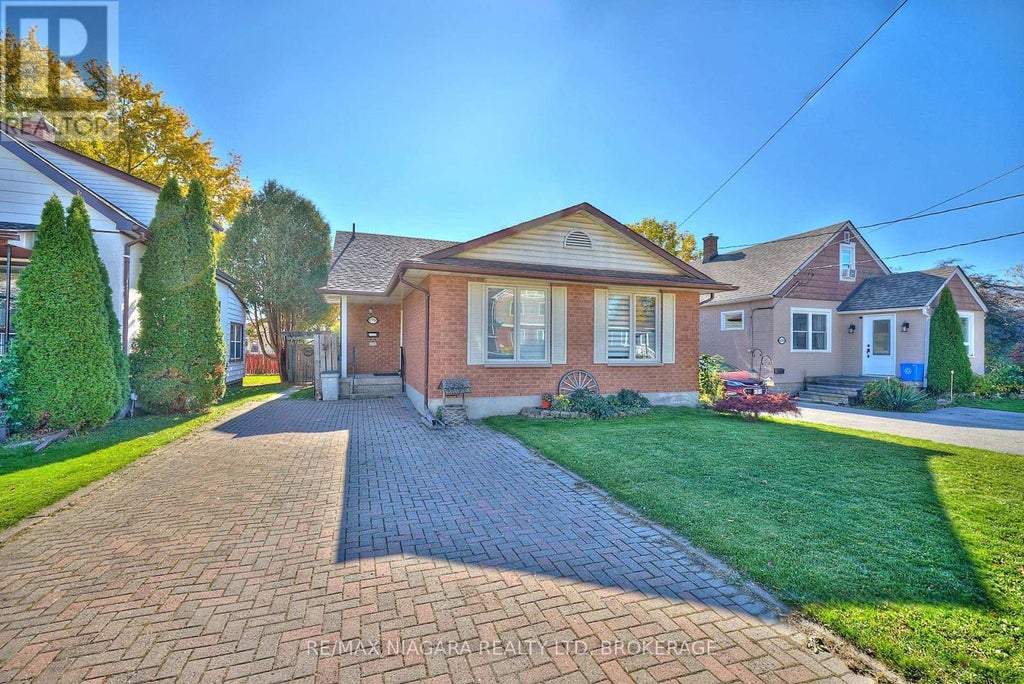 6516 Monroe Street, Niagara Falls (dorchester)