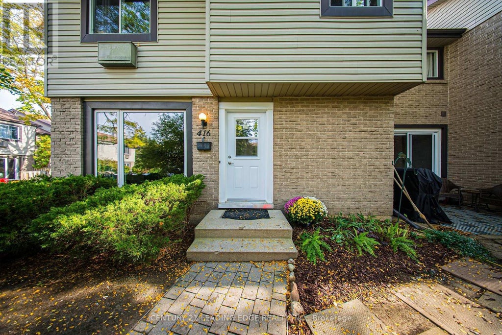 416 Scottsdale Drive, Guelph (dovercliffe Park/old University)