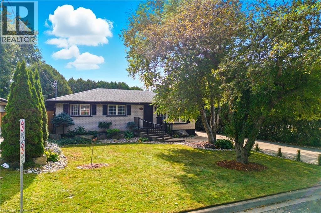 31 Varadi Avenue, Brantford