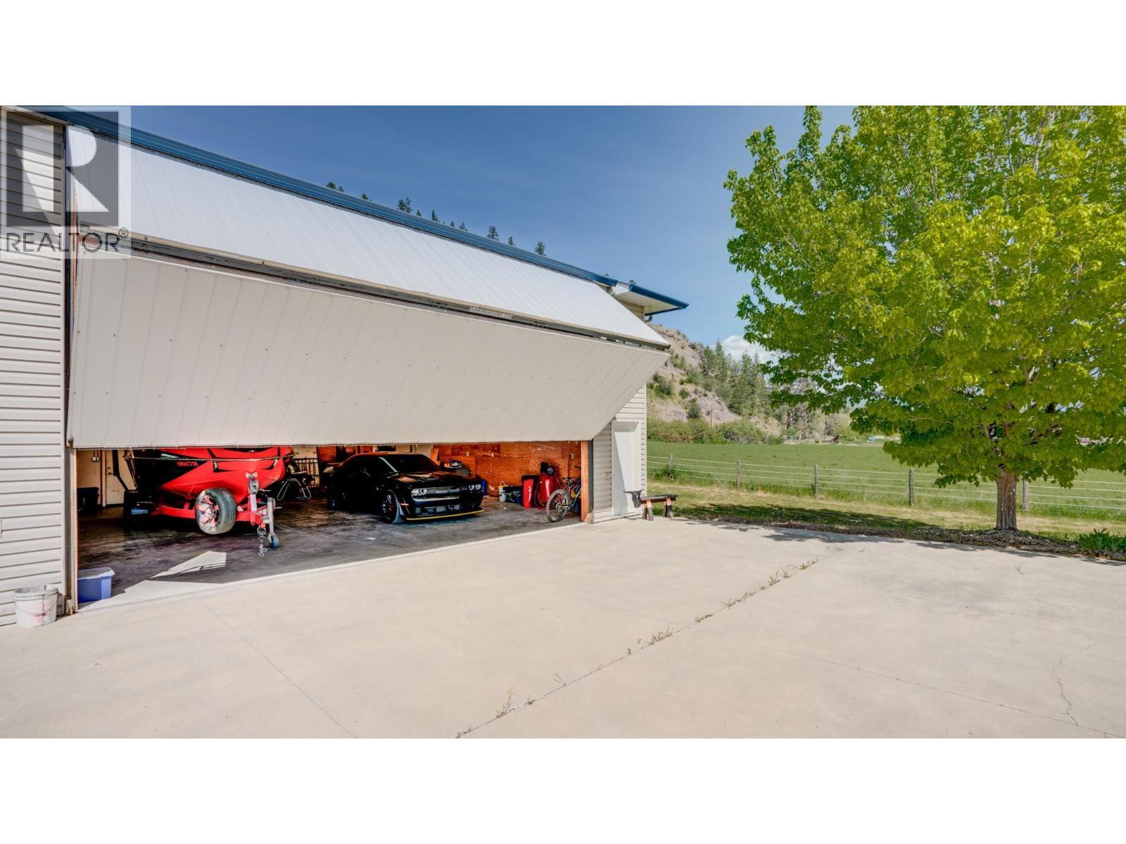 4767 Grandview Flats N Road. Armstrong, British Columbia