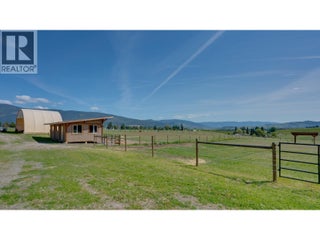4767 Grandview Flats N Road. Armstrong, British Columbia