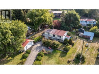 2602 Blind Bay Road. Blind Bay, British Columbia