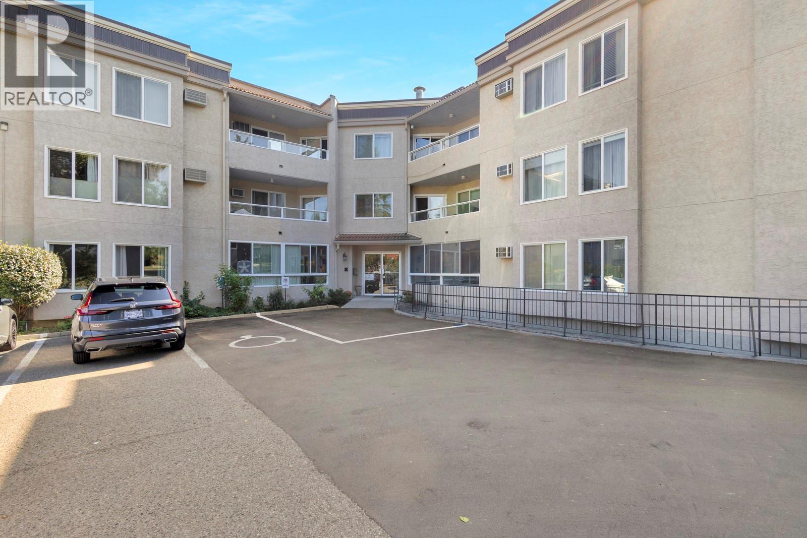 3815 Brown Road Unit# 304. West Kelowna, British Columbia