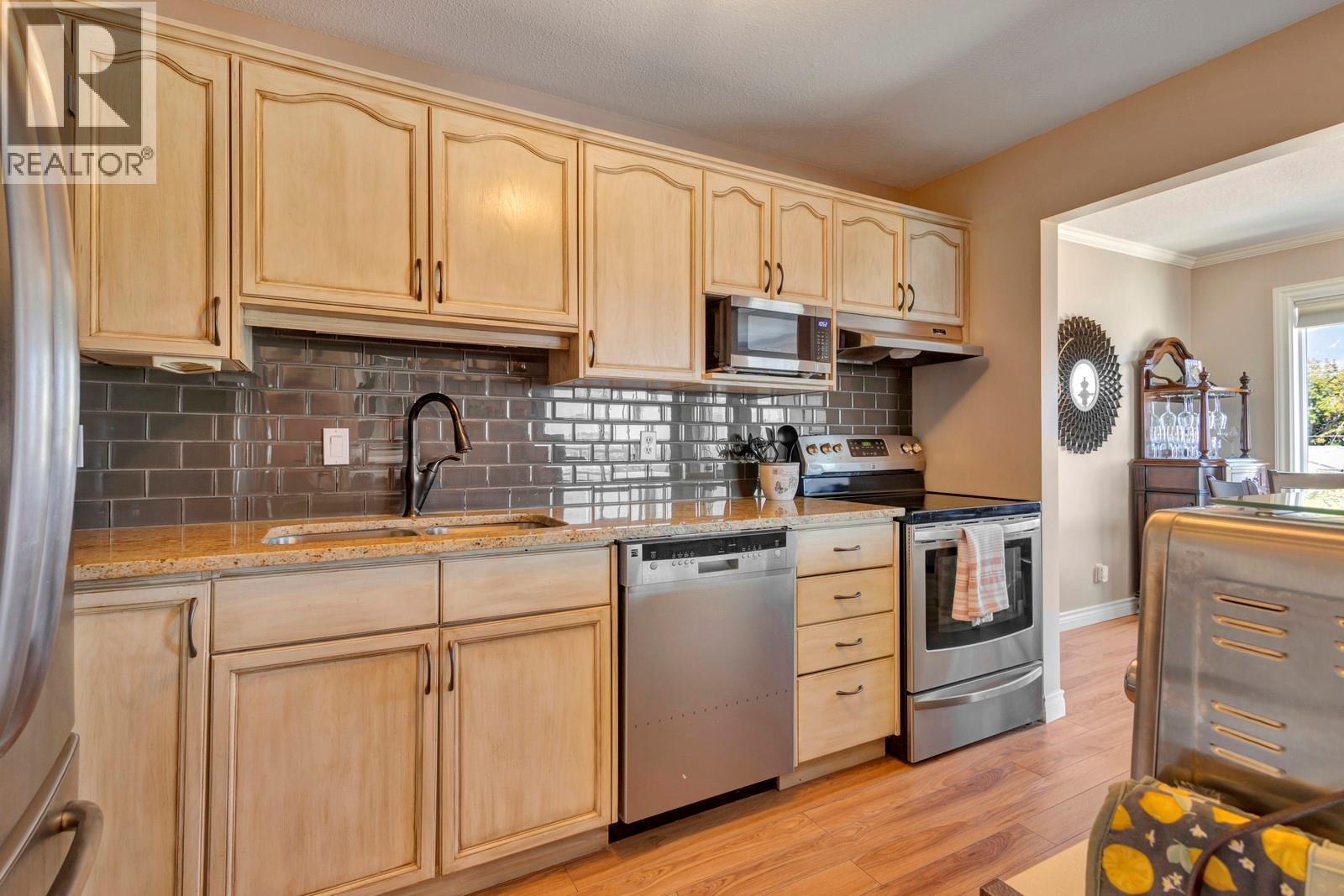 3815 Brown Road Unit# 304. West Kelowna, British Columbia