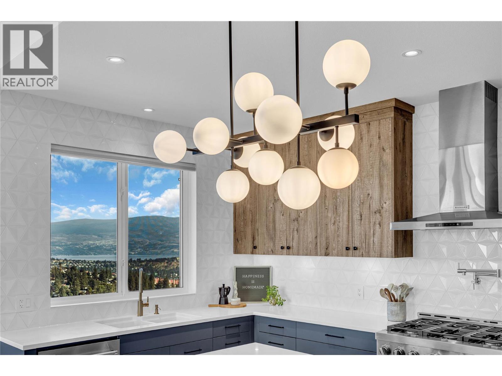 3044 Shaleview Drive. West Kelowna, British Columbia