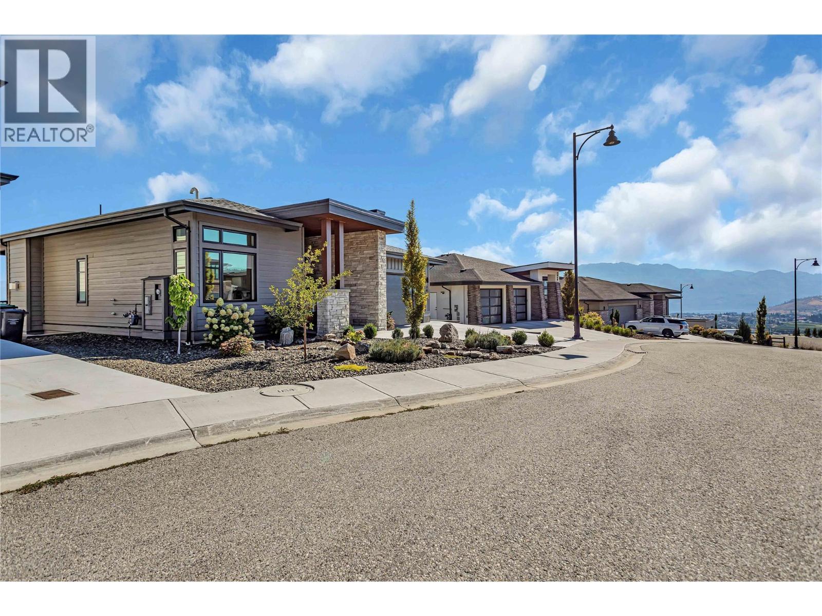 3044 Shaleview Drive. West Kelowna, British Columbia