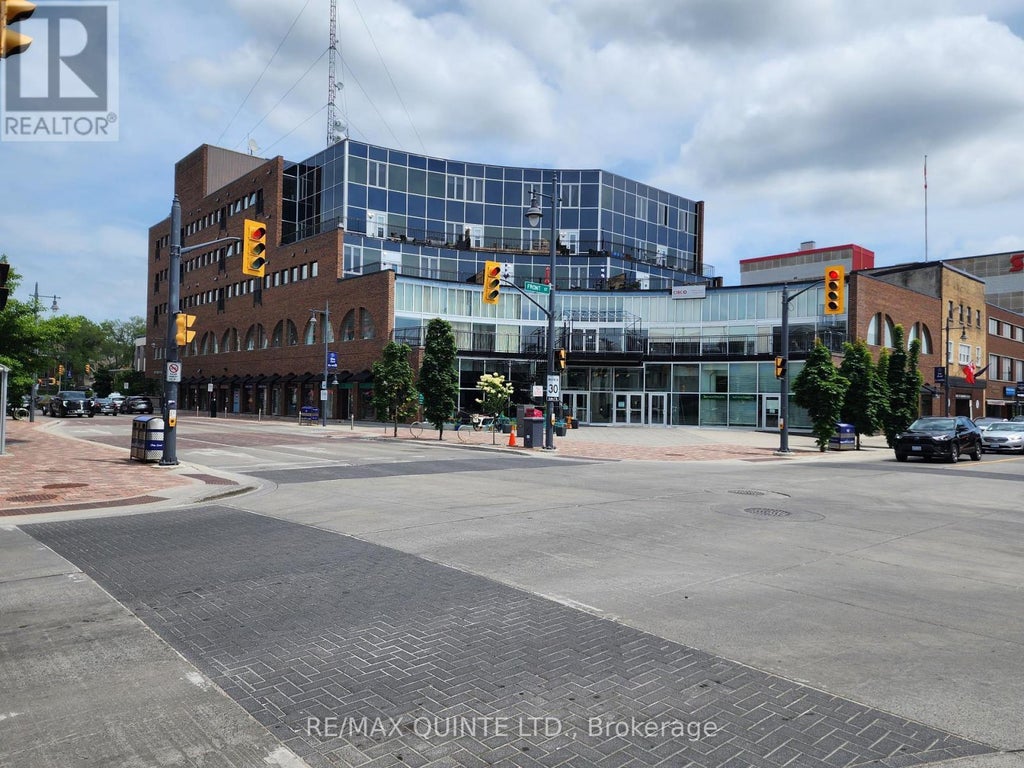 304 - 199 Front Street, Belleville (belleville Ward)