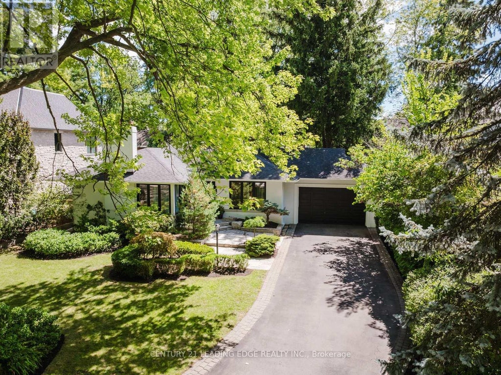 1 Romney Road, Toronto (edenbridge-Humber Valley)