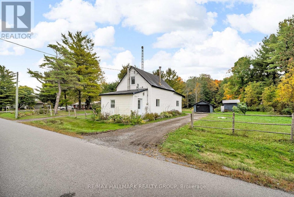 10450 Clark Road, North Dundas