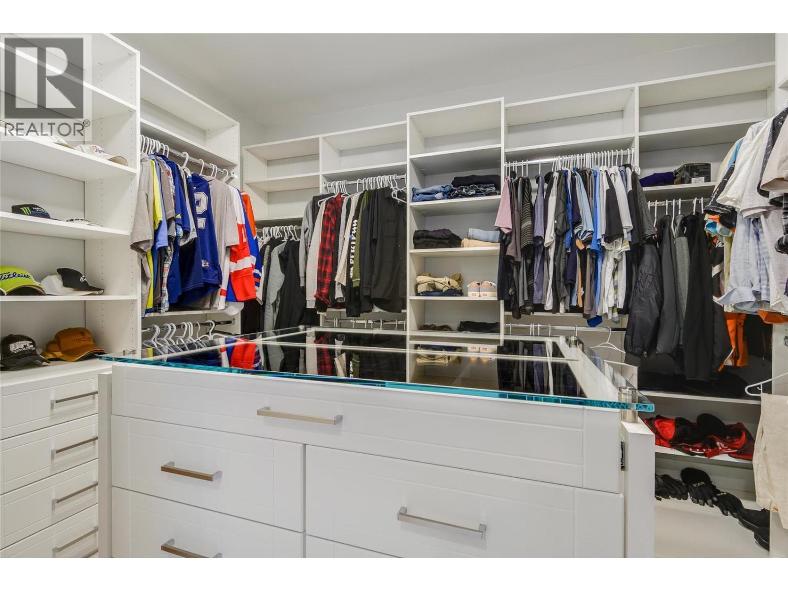 761 Highpointe Lane. Kelowna, British Columbia