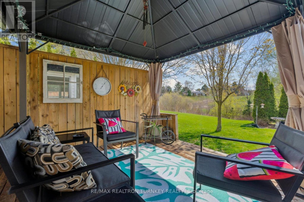 36 Tecumseth Pines Drive, New Tecumseth