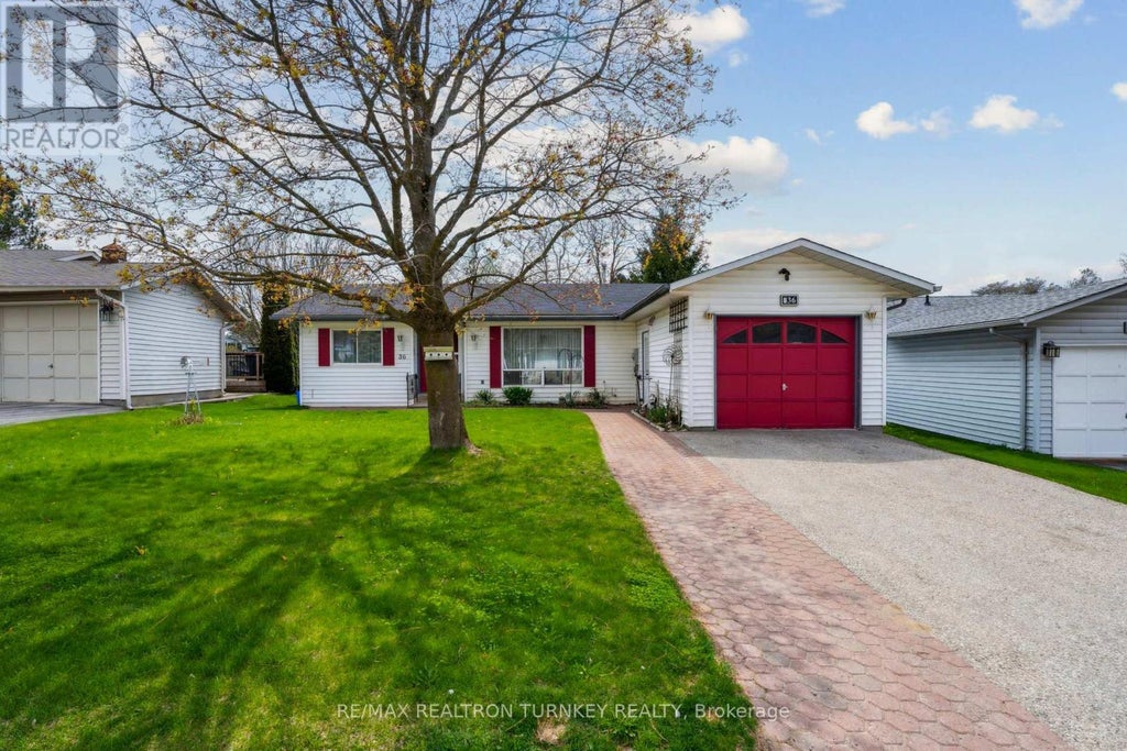 36 Tecumseth Pines Drive, New Tecumseth