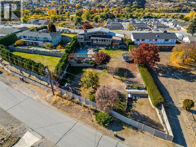 6521 Bellevue Drive, Oliver