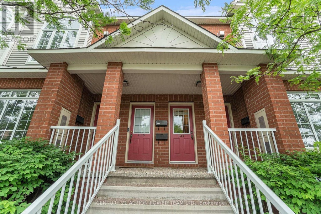 13 - 123 Gatestone Private, Ottawa