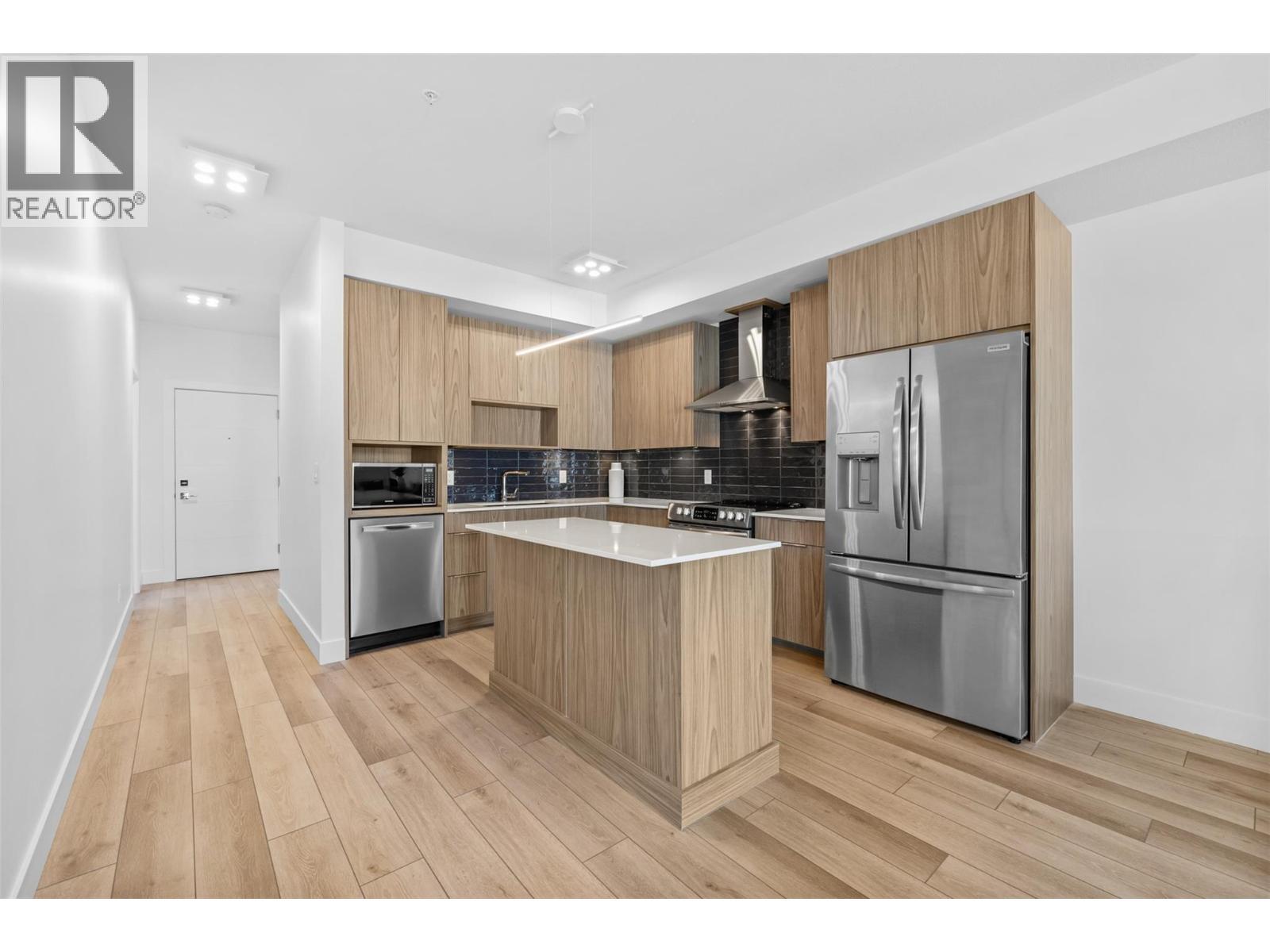 3634 Mission Springs Drive Unit# 401b. Kelowna, British Columbia