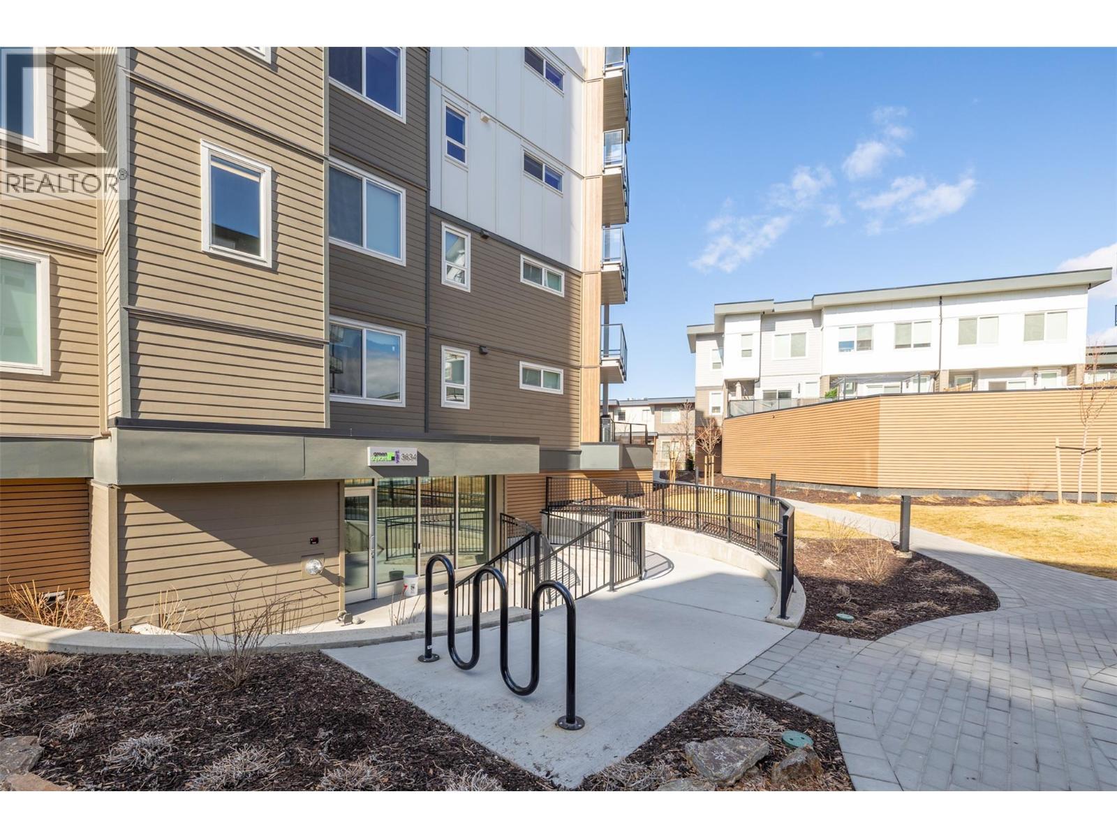3634 Mission Springs Drive Unit# 401b. Kelowna, British Columbia