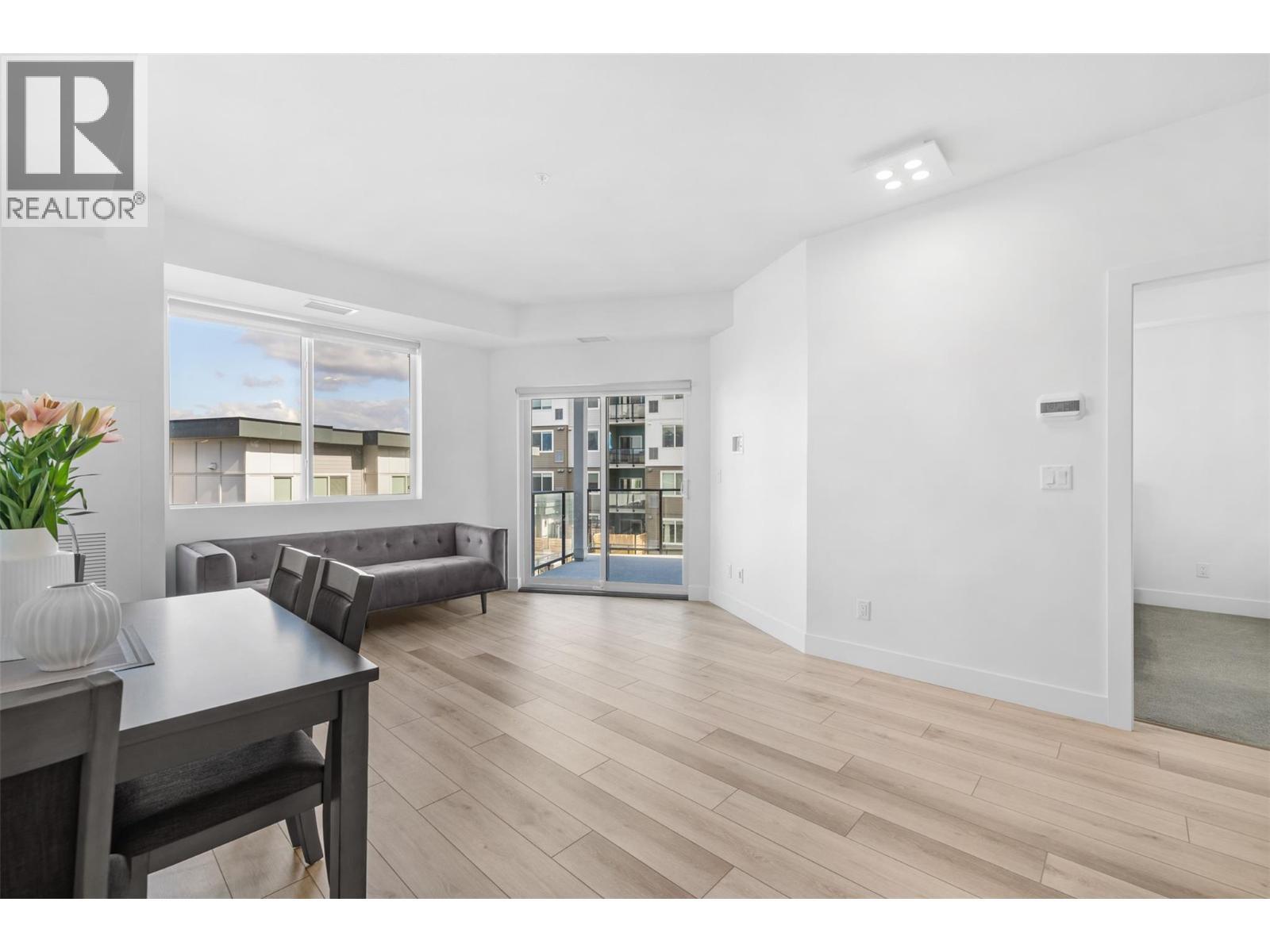 3634 Mission Springs Drive Unit# 401b. Kelowna, British Columbia