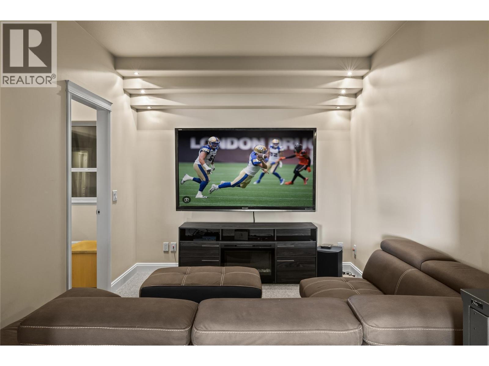 1778 Vineyard Drive. West Kelowna, British Columbia