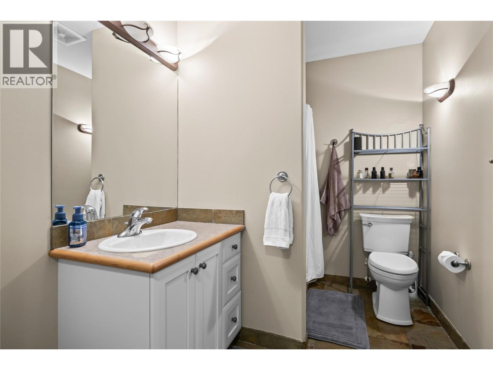 1778 Vineyard Drive. West Kelowna, British Columbia