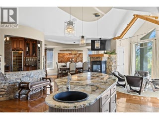 1778 Vineyard Drive. West Kelowna, British Columbia