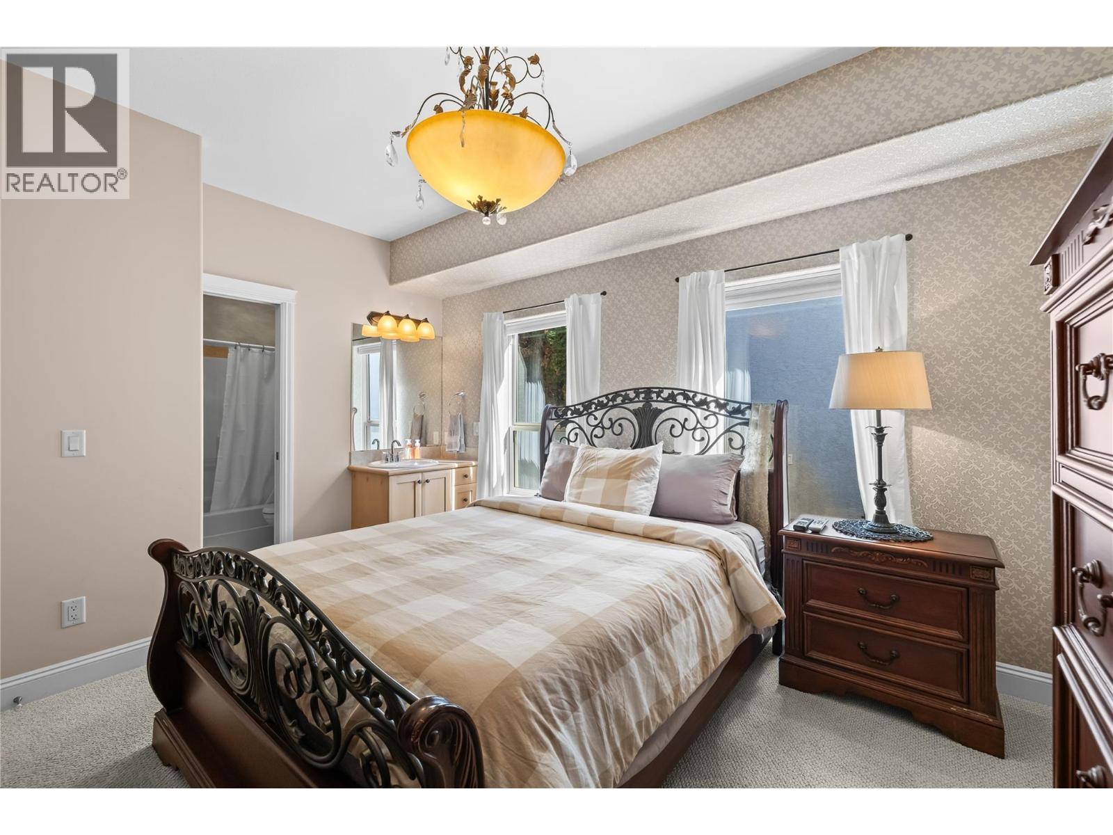 1778 Vineyard Drive. West Kelowna, British Columbia