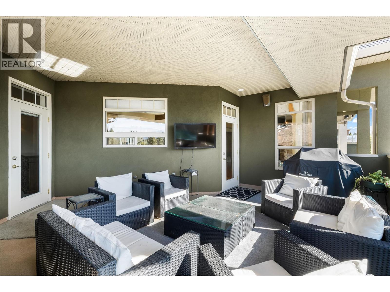 1778 Vineyard Drive. West Kelowna, British Columbia