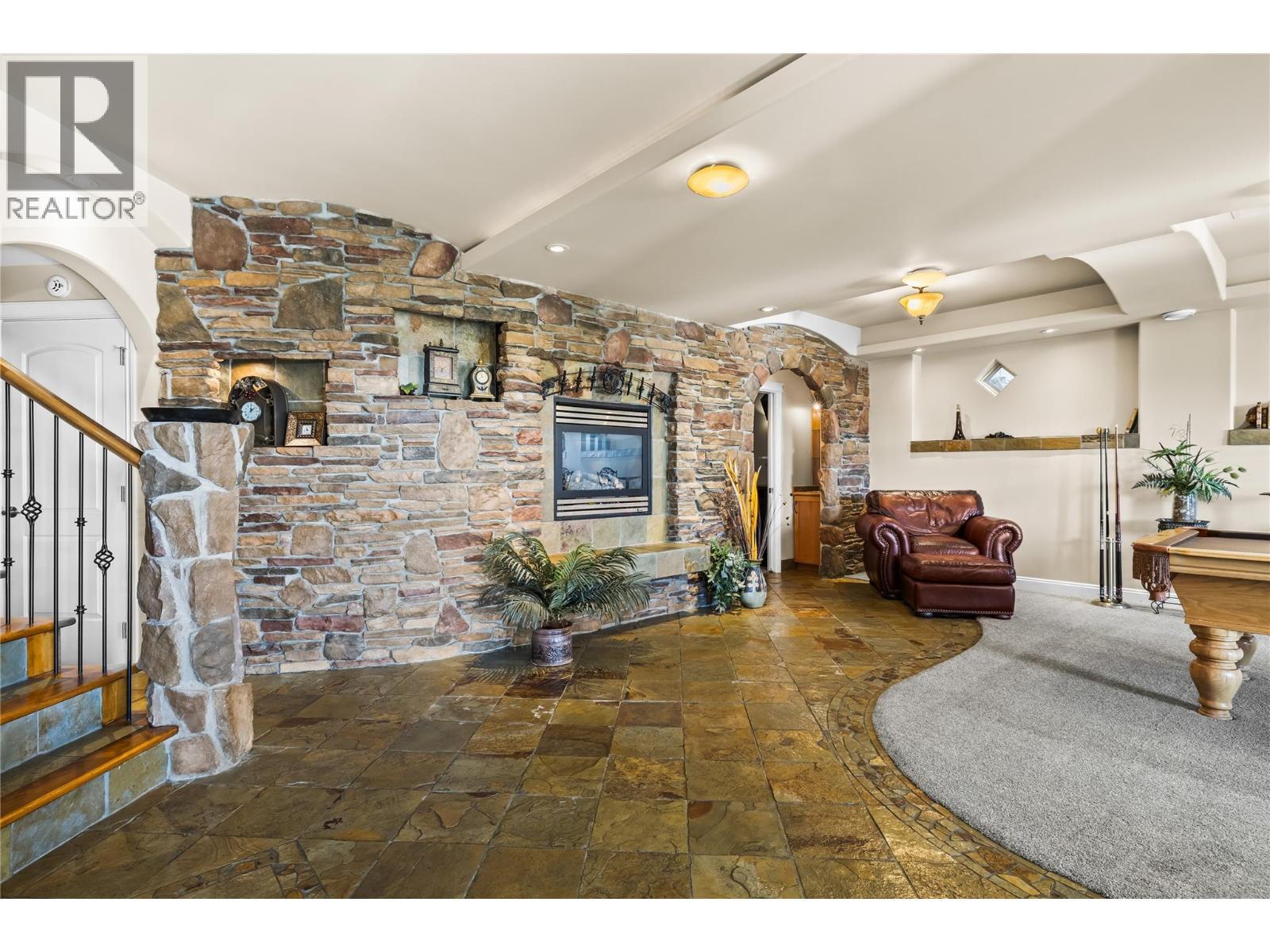1778 Vineyard Drive. West Kelowna, British Columbia