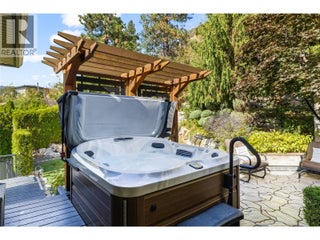 1778 Vineyard Drive. West Kelowna, British Columbia