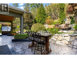 1778 Vineyard Drive. West Kelowna, British Columbia