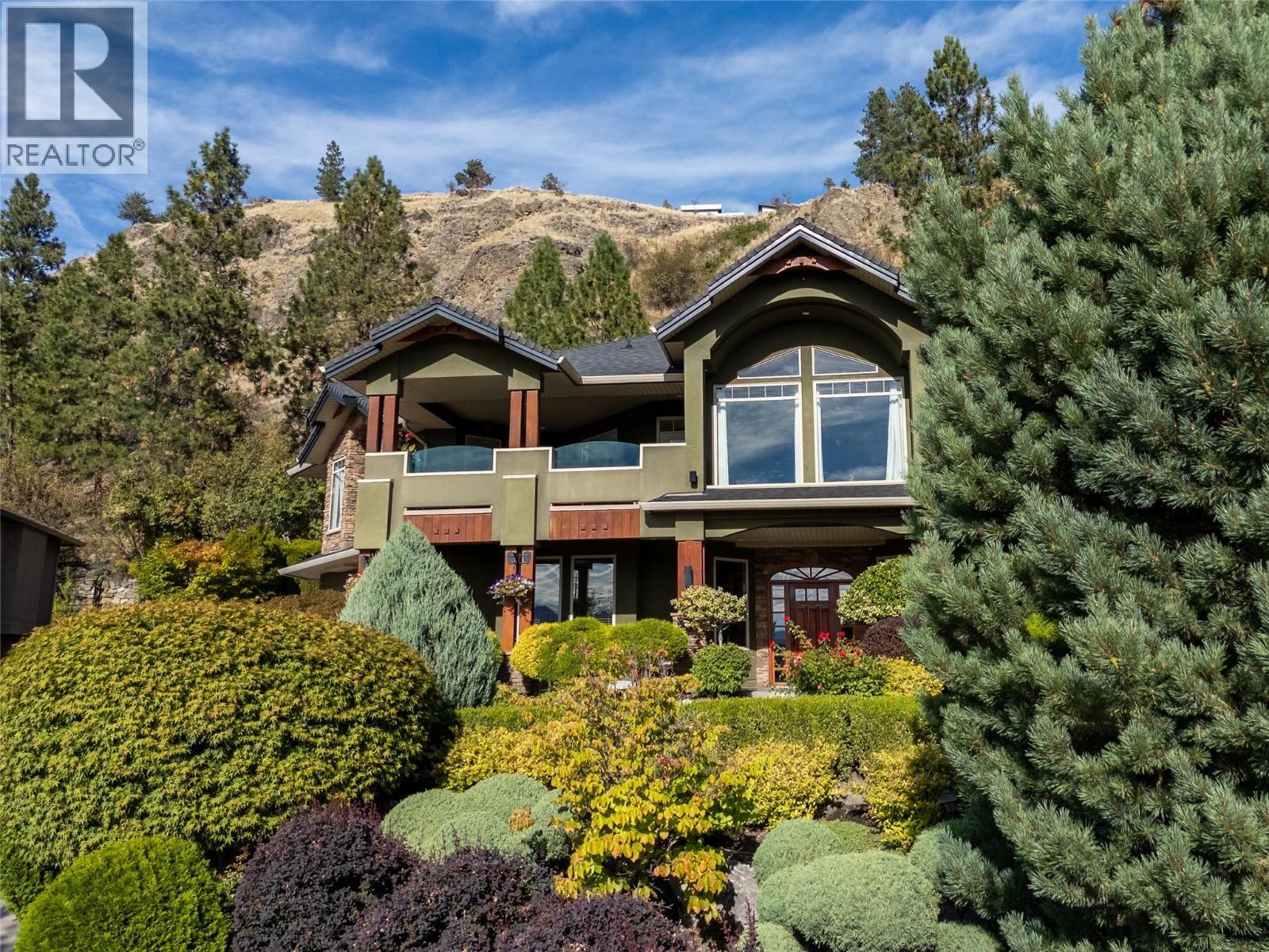 1778 Vineyard Drive. West Kelowna, British Columbia
