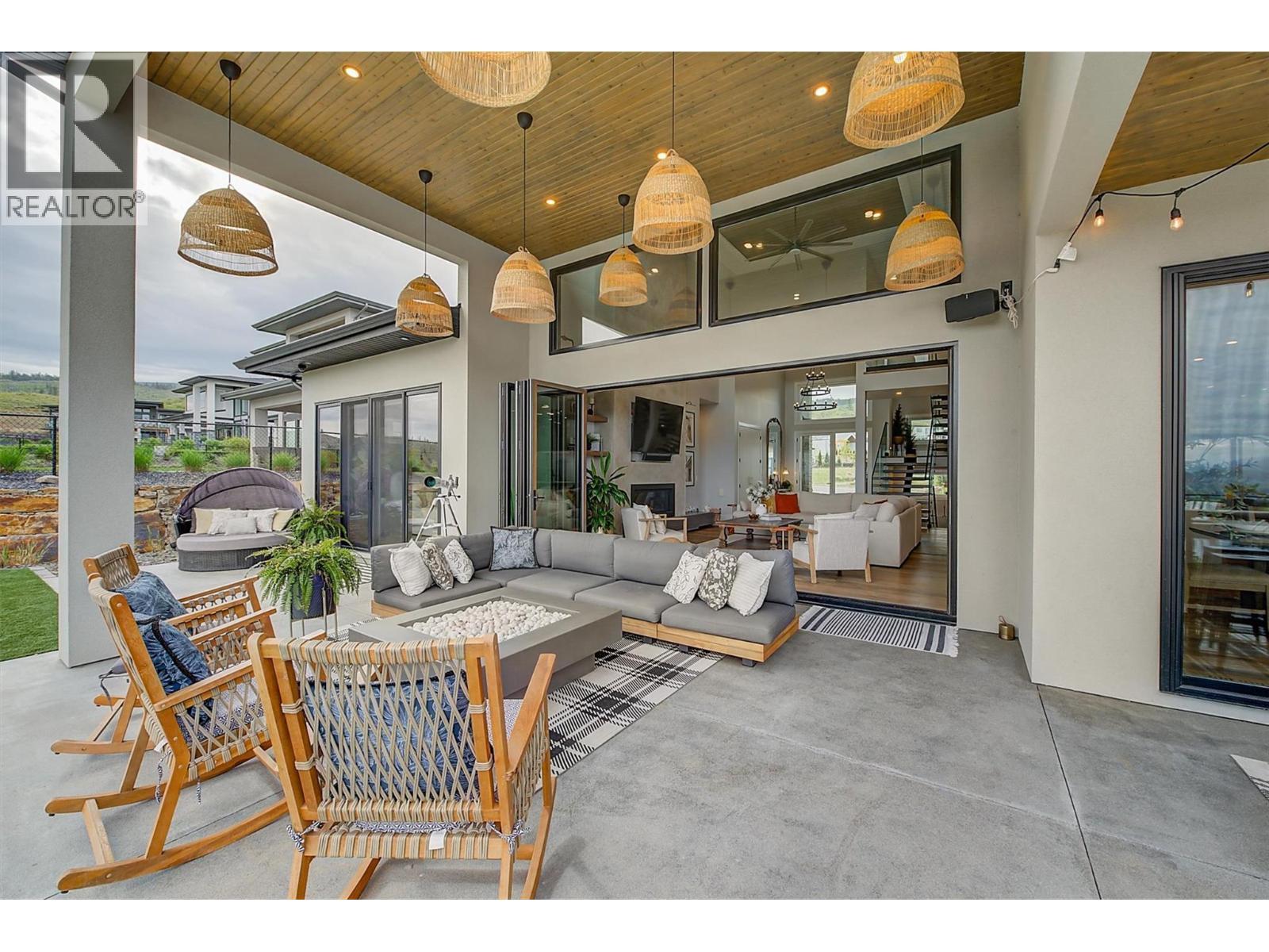 1612 Vincent Place. Kelowna, British Columbia