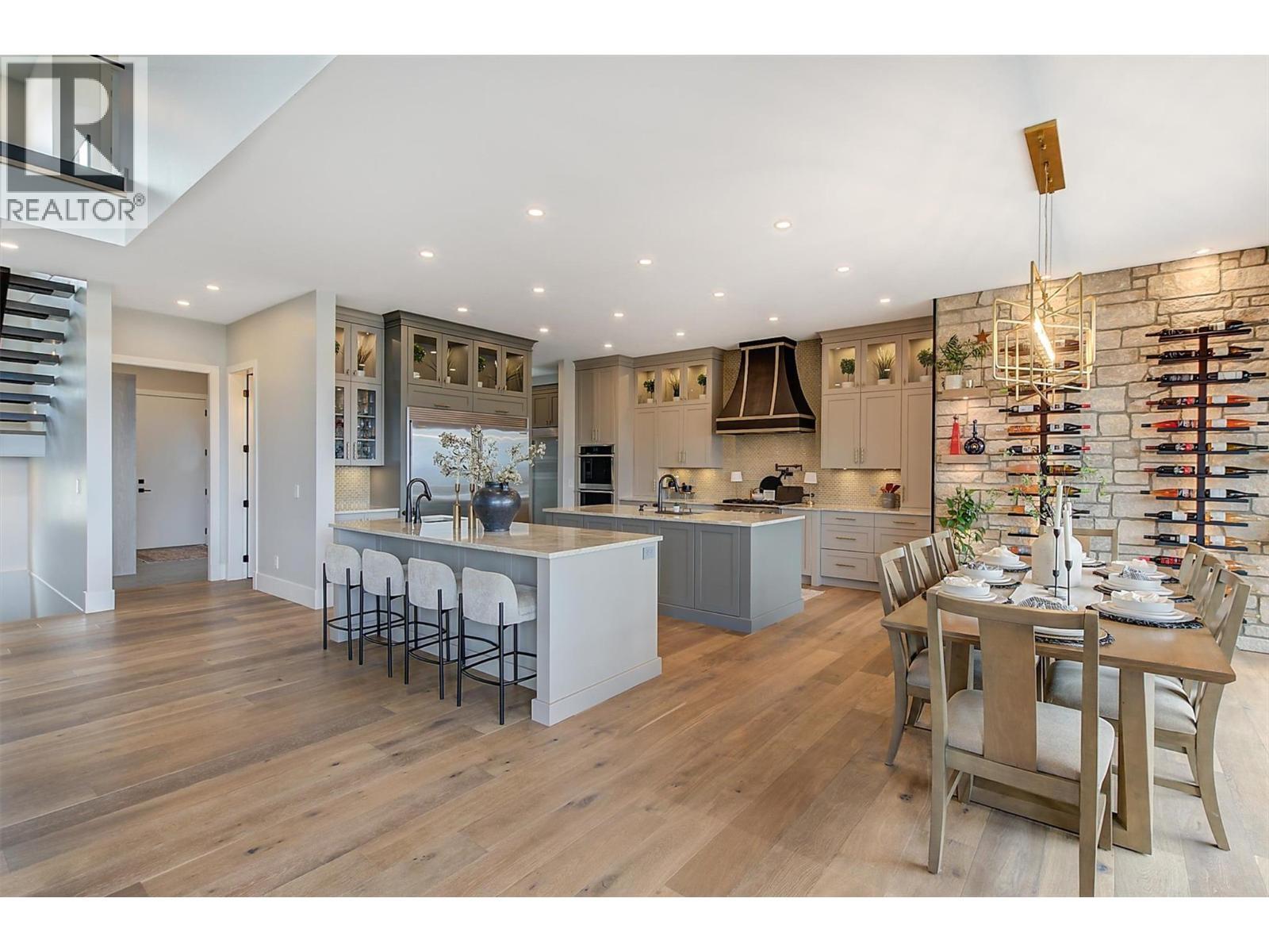 1612 Vincent Place. Kelowna, British Columbia