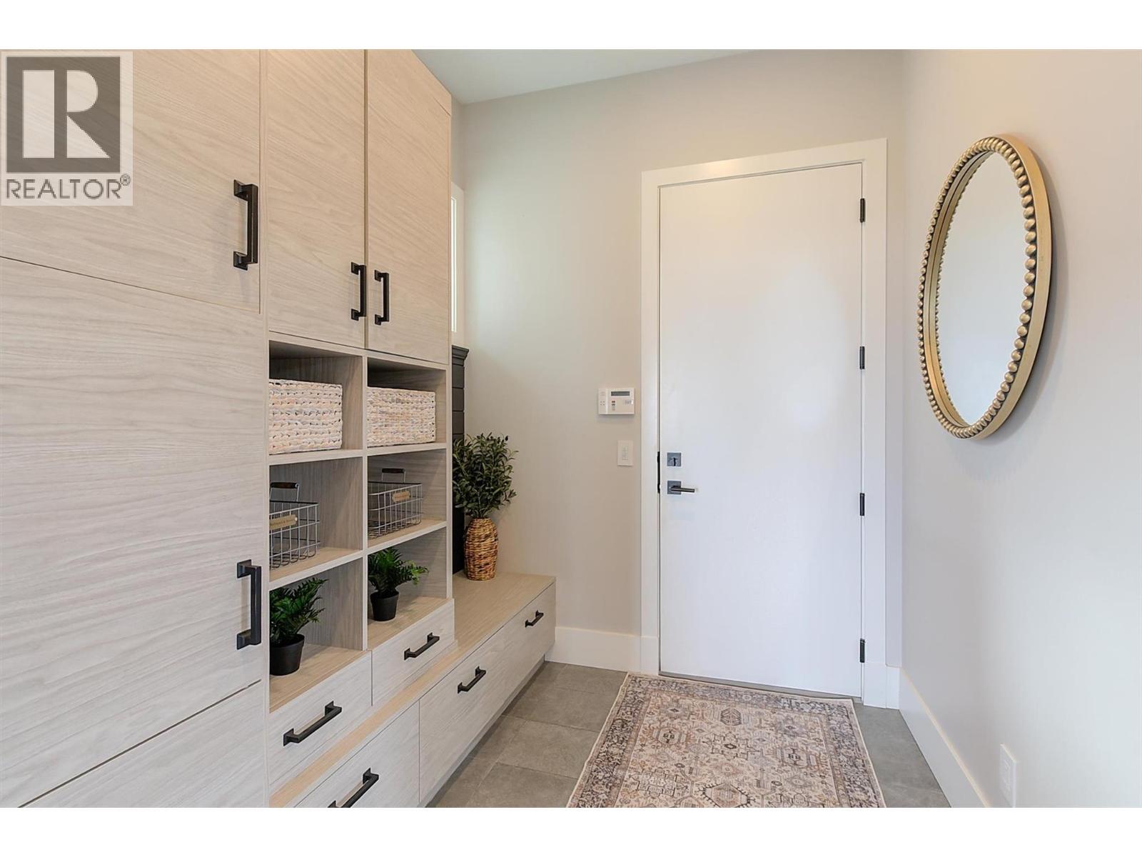 1612 Vincent Place. Kelowna, British Columbia