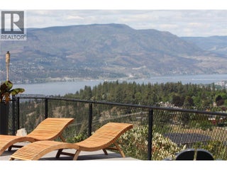 1612 Vincent Place. Kelowna, British Columbia