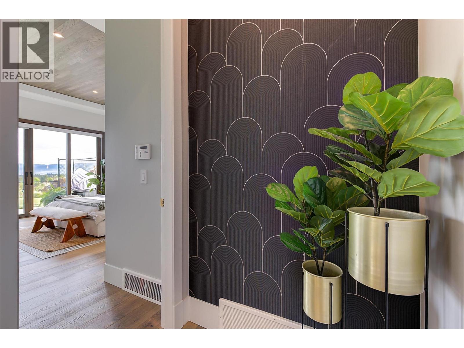 1612 Vincent Place. Kelowna, British Columbia