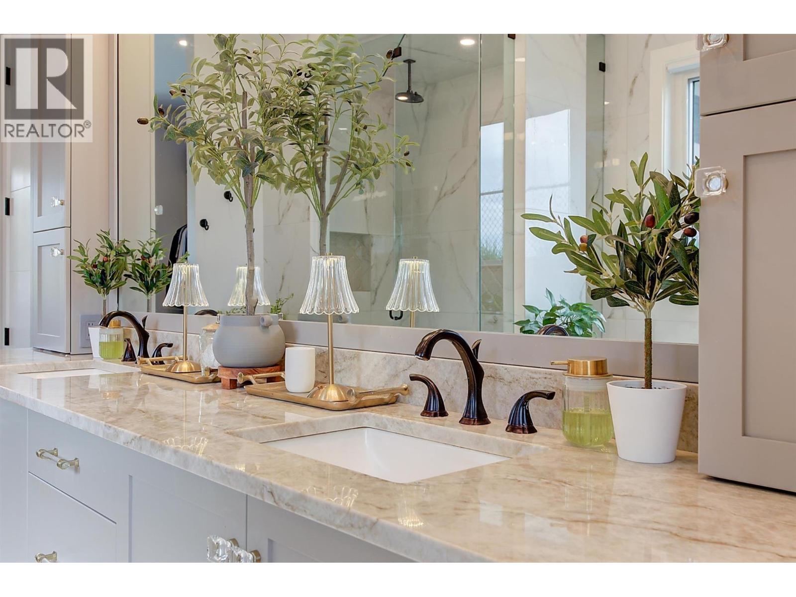 1612 Vincent Place. Kelowna, British Columbia