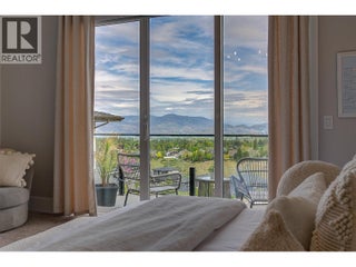 1612 Vincent Place. Kelowna, British Columbia