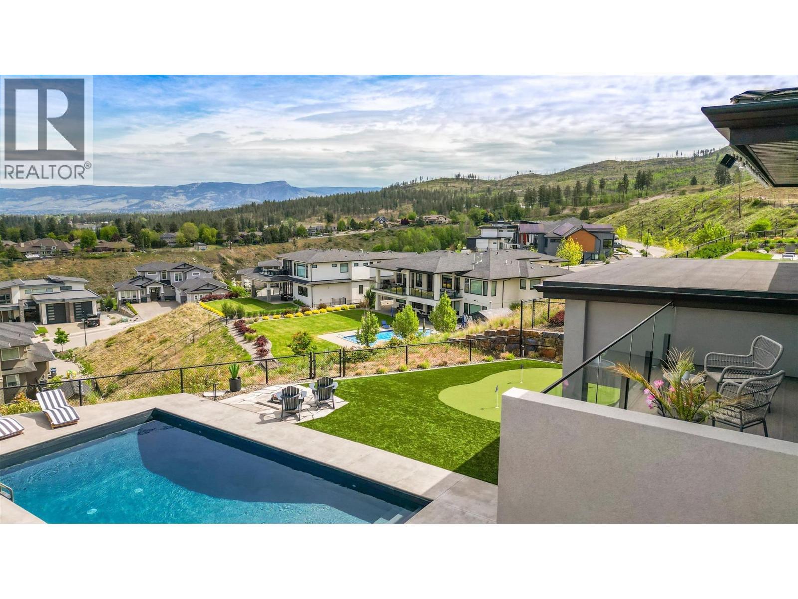 1612 Vincent Place. Kelowna, British Columbia