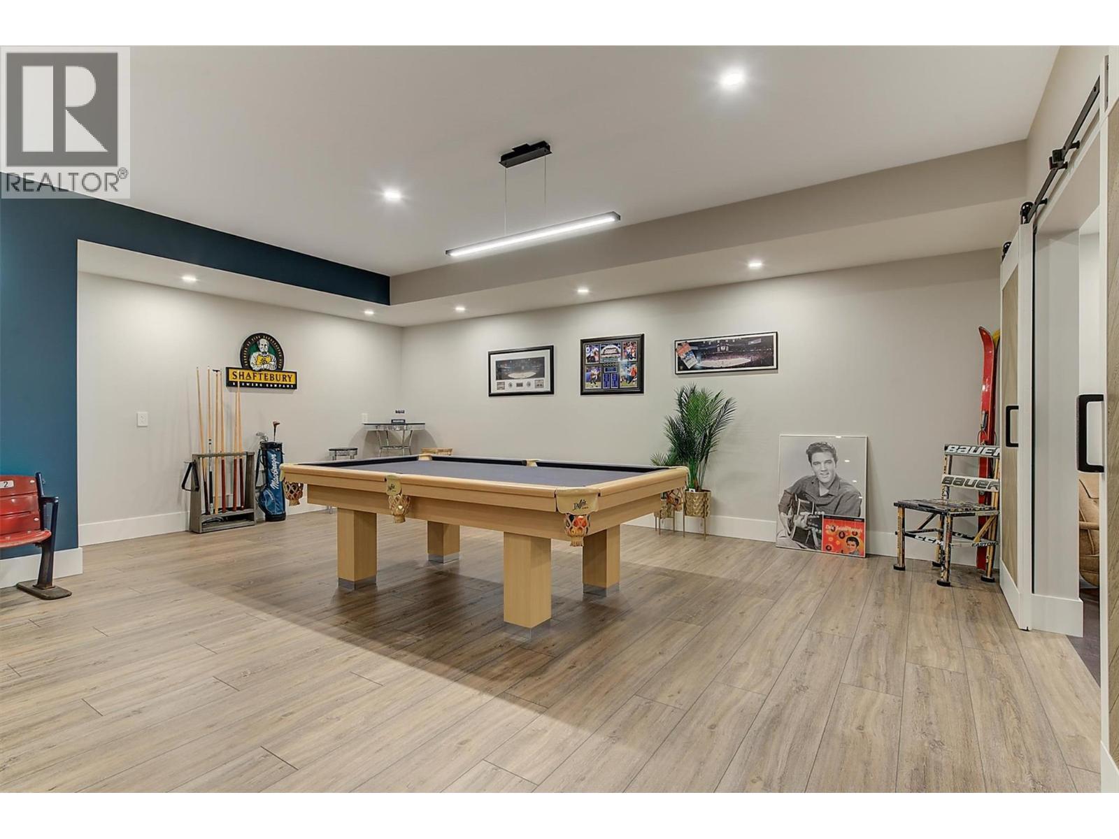 1612 Vincent Place. Kelowna, British Columbia