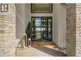 1612 Vincent Place. Kelowna, British Columbia