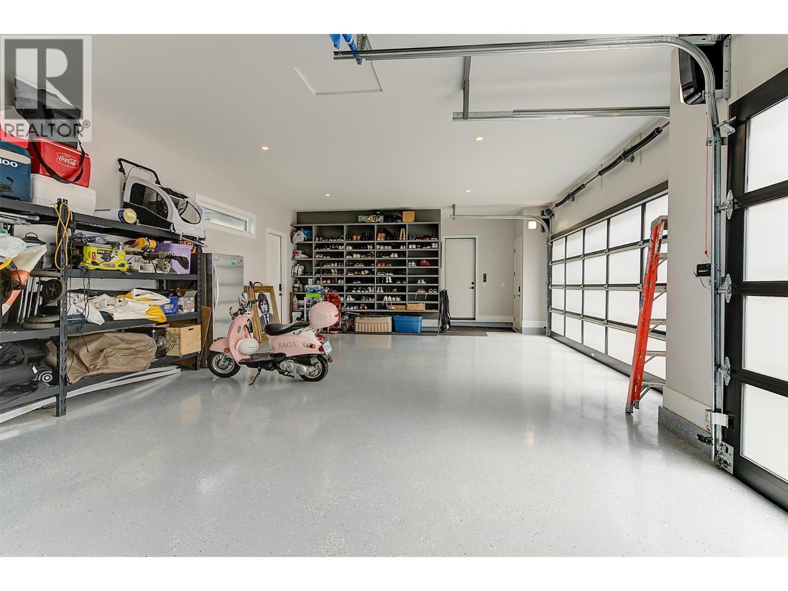 1612 Vincent Place. Kelowna, British Columbia