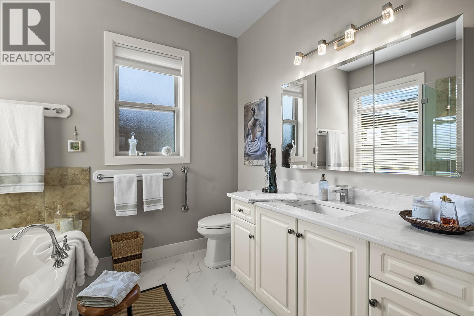 2175 Alvarado Trail. Westbank, British Columbia