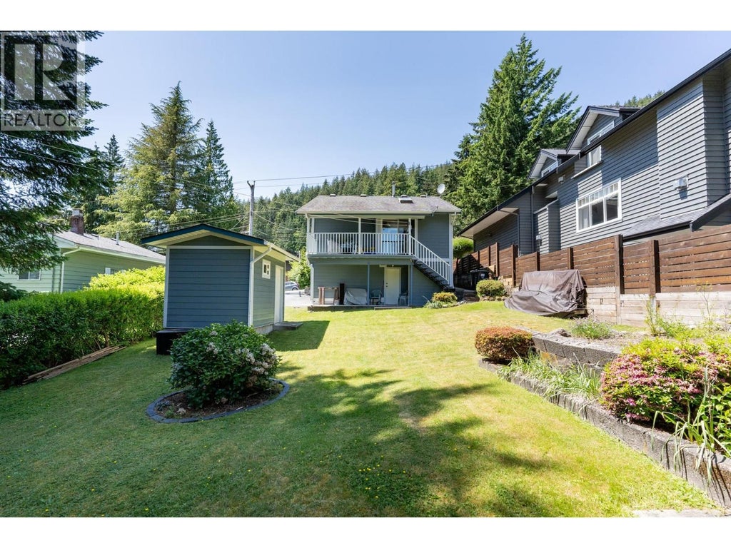 4370 Mountain Highway, North Vancouver