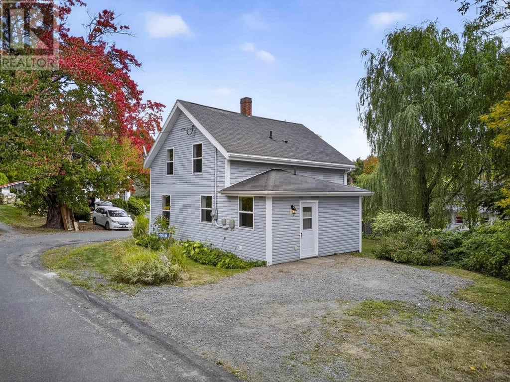 1166 Bigelow Street, Canning