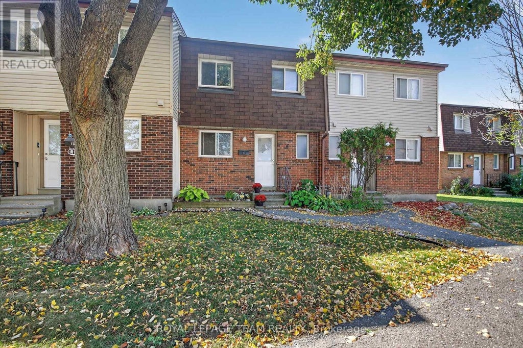 1e Seyton Drive, Ottawa