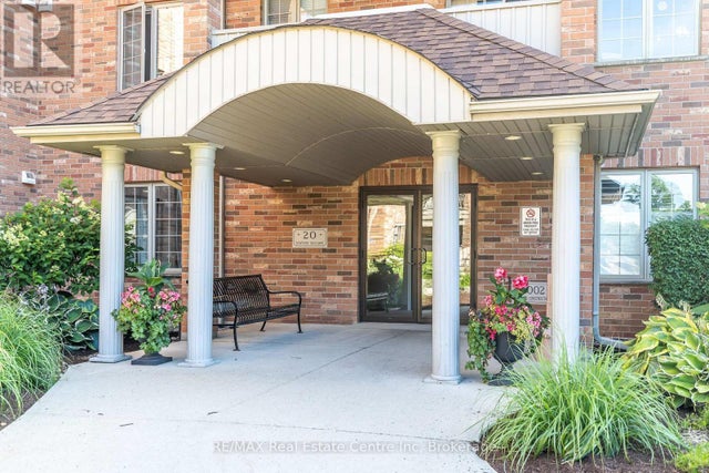 303 - 20 Station Square, Centre Wellington (elora/salem)