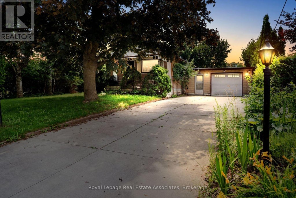 168 Tidey Avenue, Halton Hills (ac Acton)